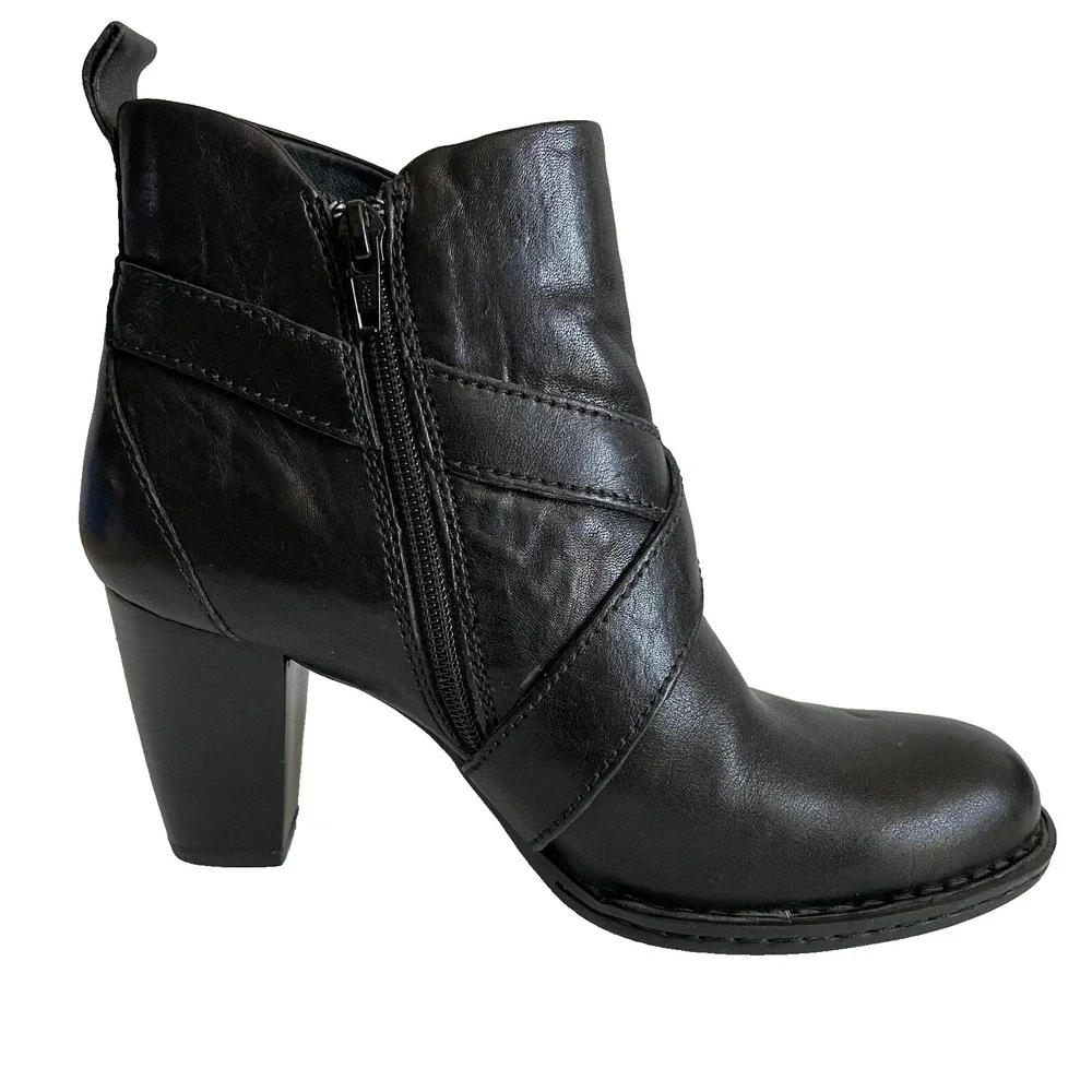 Born Women's Black Leather Boots Buckle Stack Heels Side Zip‎ W31647, Size 7.5